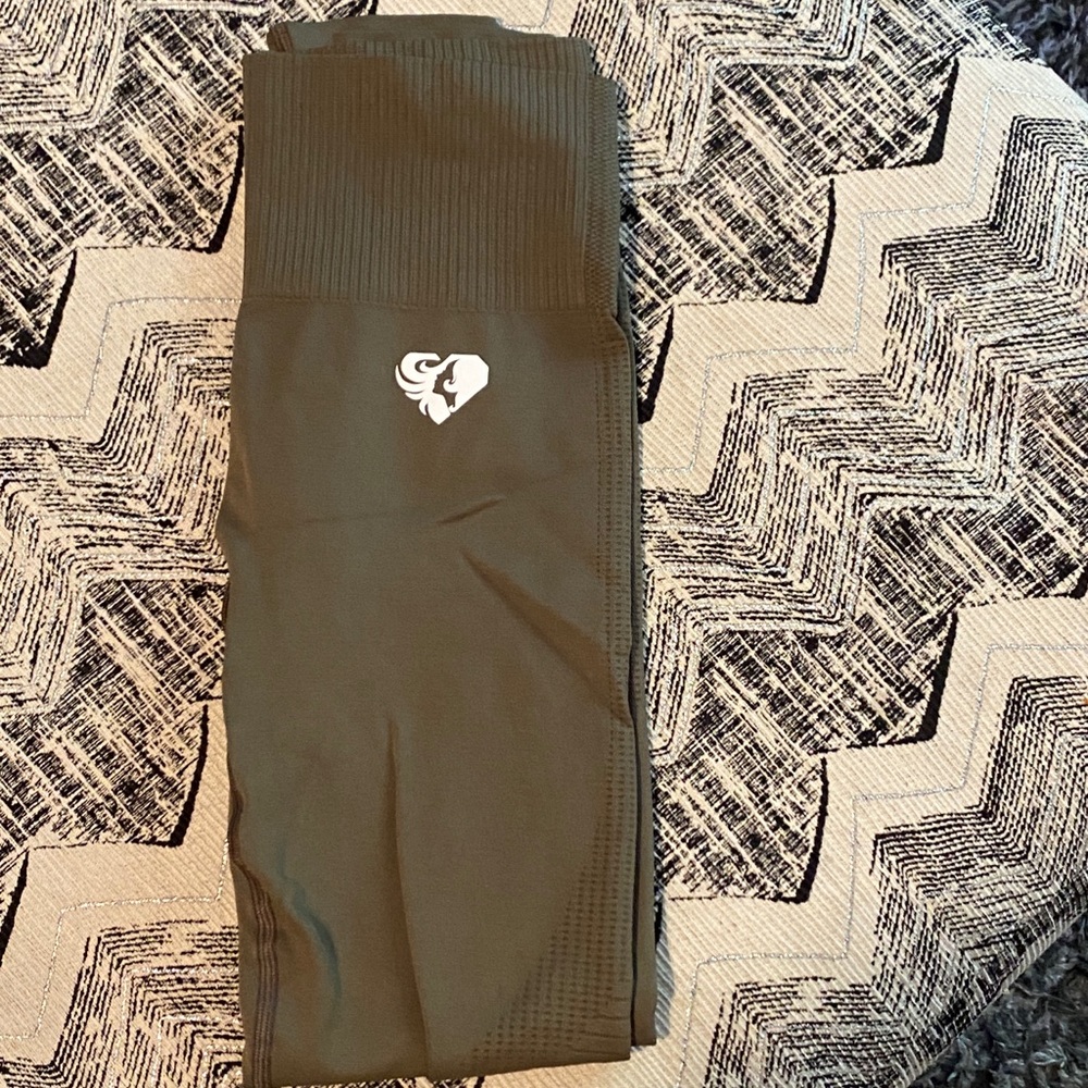 Women’s Best Power Seamless leggings in Khaki